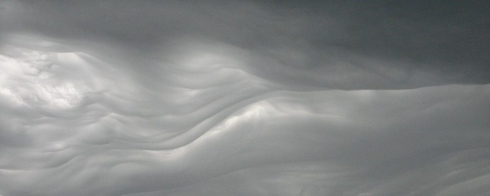 Sotto il cielo grigio di Milano